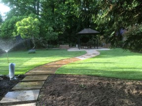 Laying turf